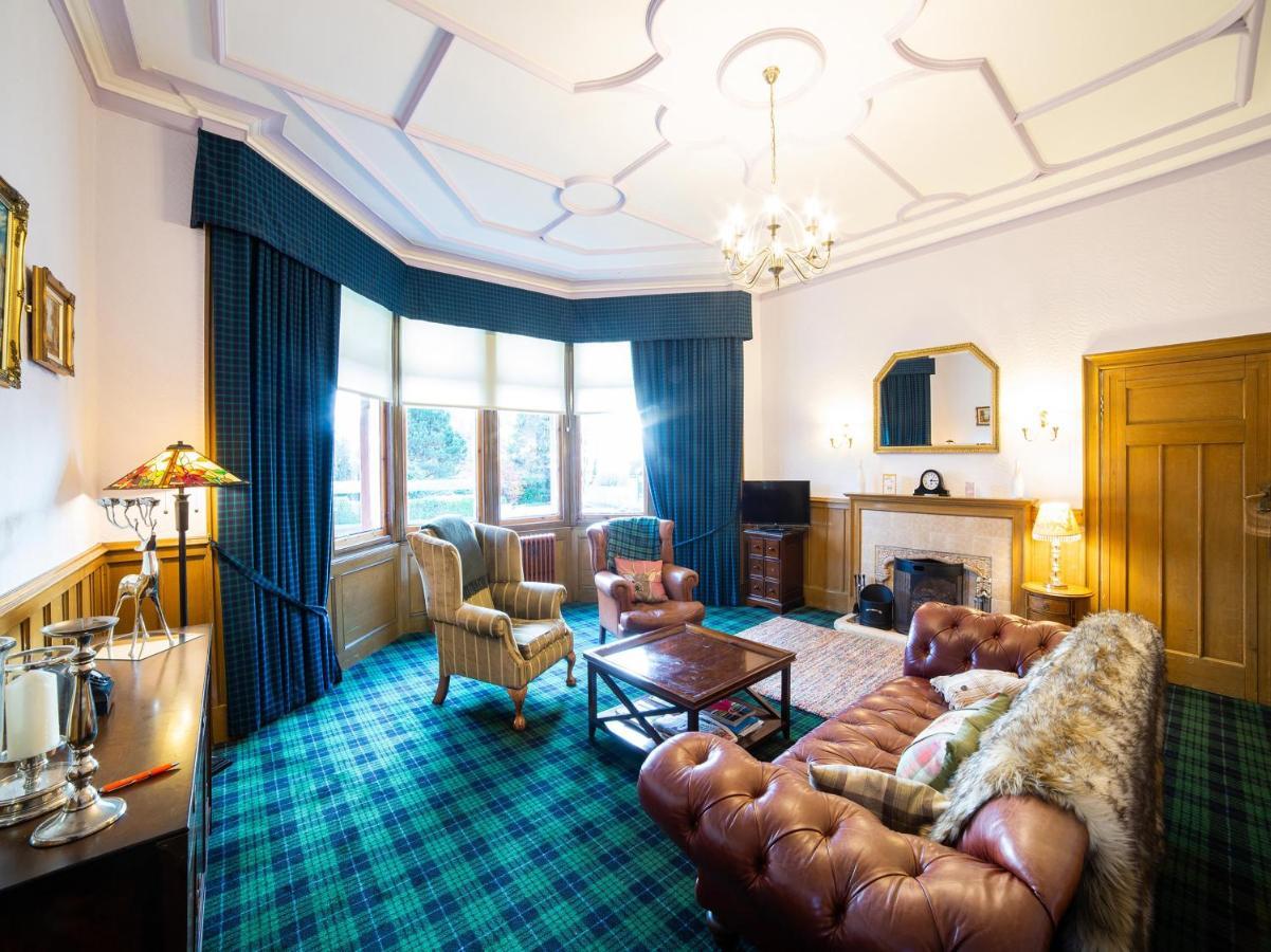 Oyo Douglas Hotel Кілмарнок Екстер'єр фото