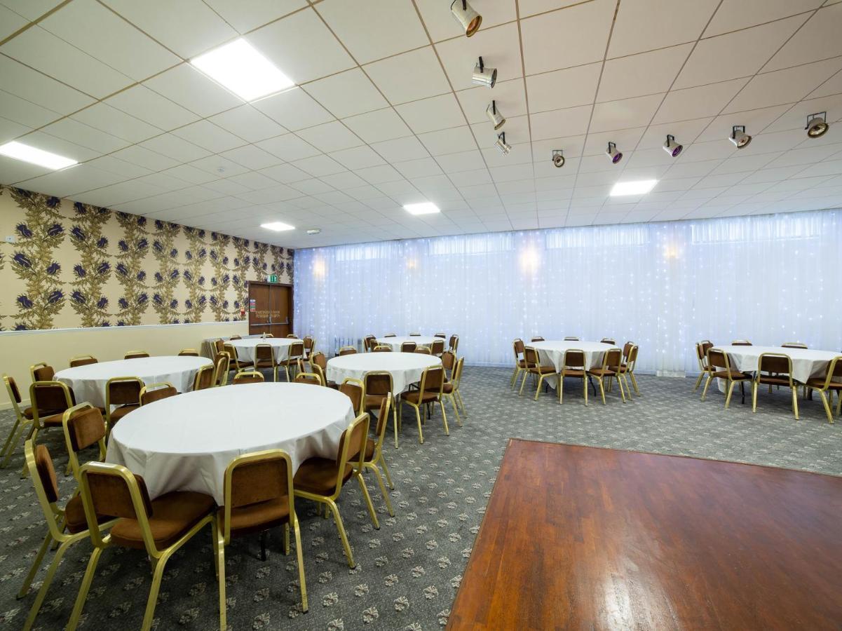 Oyo Douglas Hotel Кілмарнок Екстер'єр фото